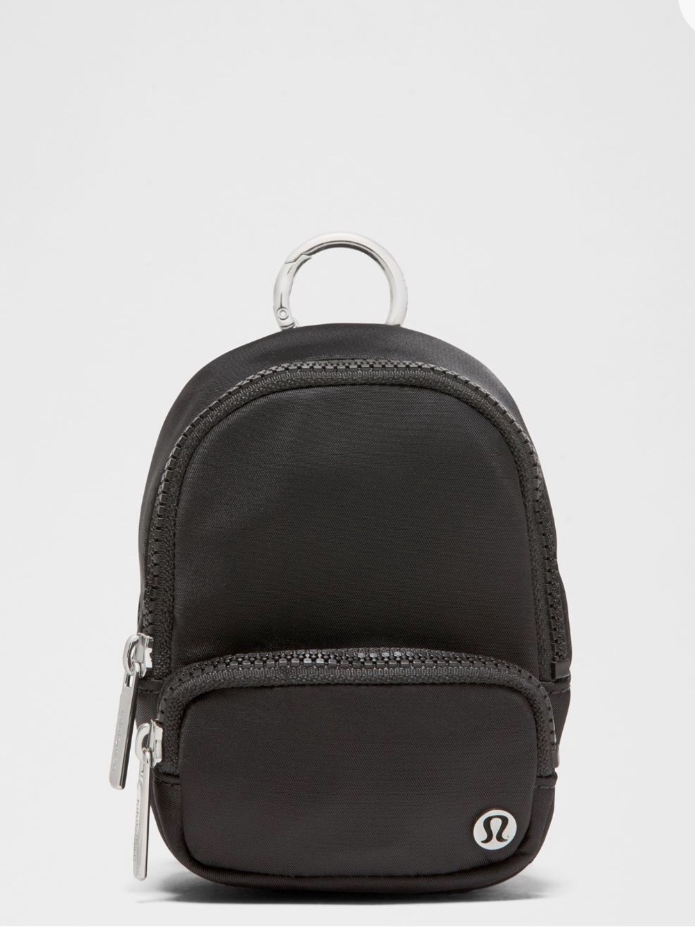 Like NEW ✨ Everywhere Backpack Nano 🦄